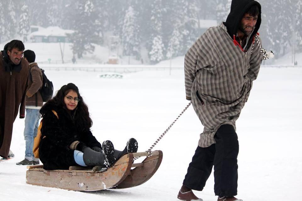 Sidsons Royale Hotel Srinagar  Exterior photo